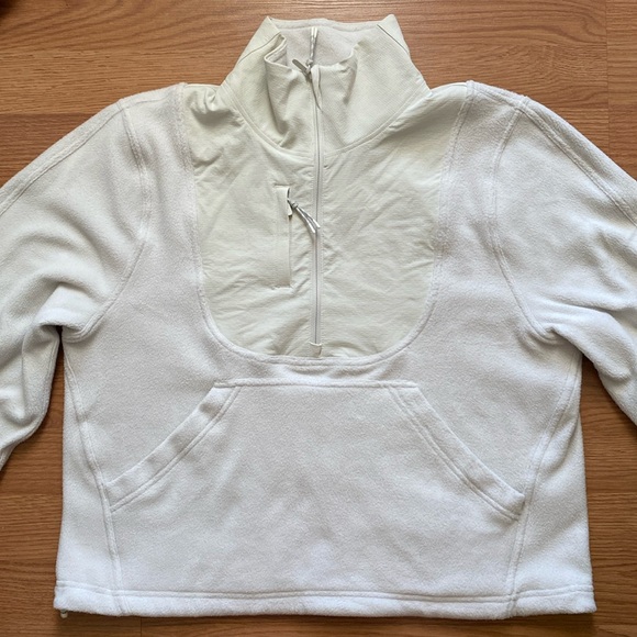 ❤️ Lululemon Fleece + Ripstop Hiking Pullover Bone Size 6 NWT - Picture 11 of 16